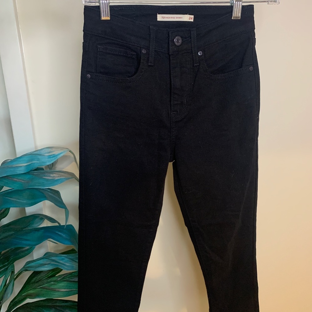 LEVIS BLACK HIGH RISE SKINNY JEANS